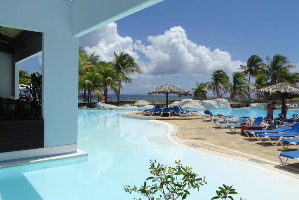 Superbe Studio Superieur Neuf Avec Balcon Saint-Francois (Grande-Terre) Exteriör bild